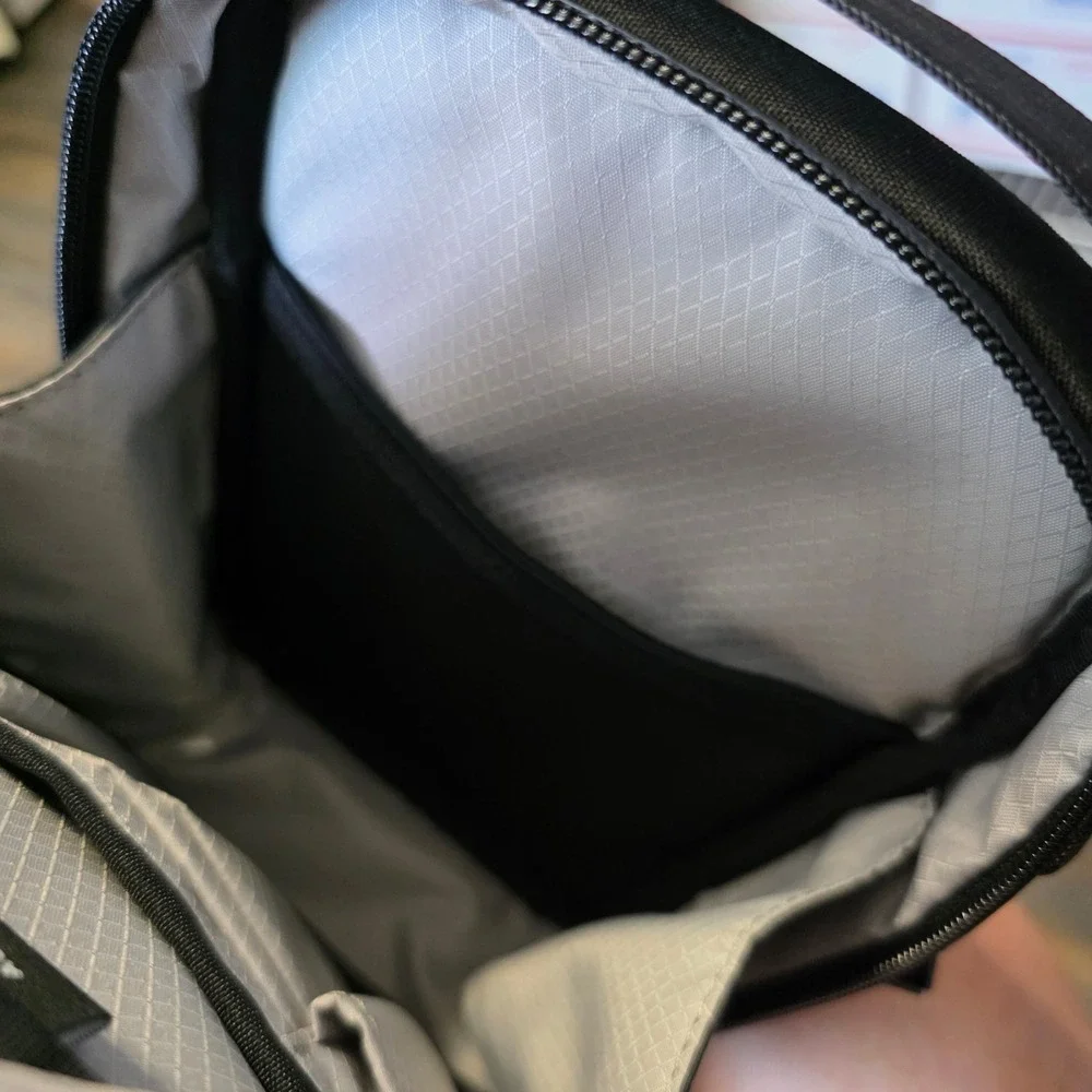 Alpaka Metro Sling V2 Black Axoflux 300D Water Resistant EDC Bag AD010630121